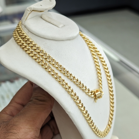 10kt Real Gold Miami Cuban Style Chain 5.8mm 24 inches - Picture 3 of 12